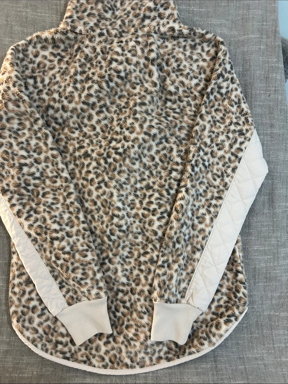 Abercrombie & Fitch Leopard Print Cozy Fleece Pullover - Taupe & Black